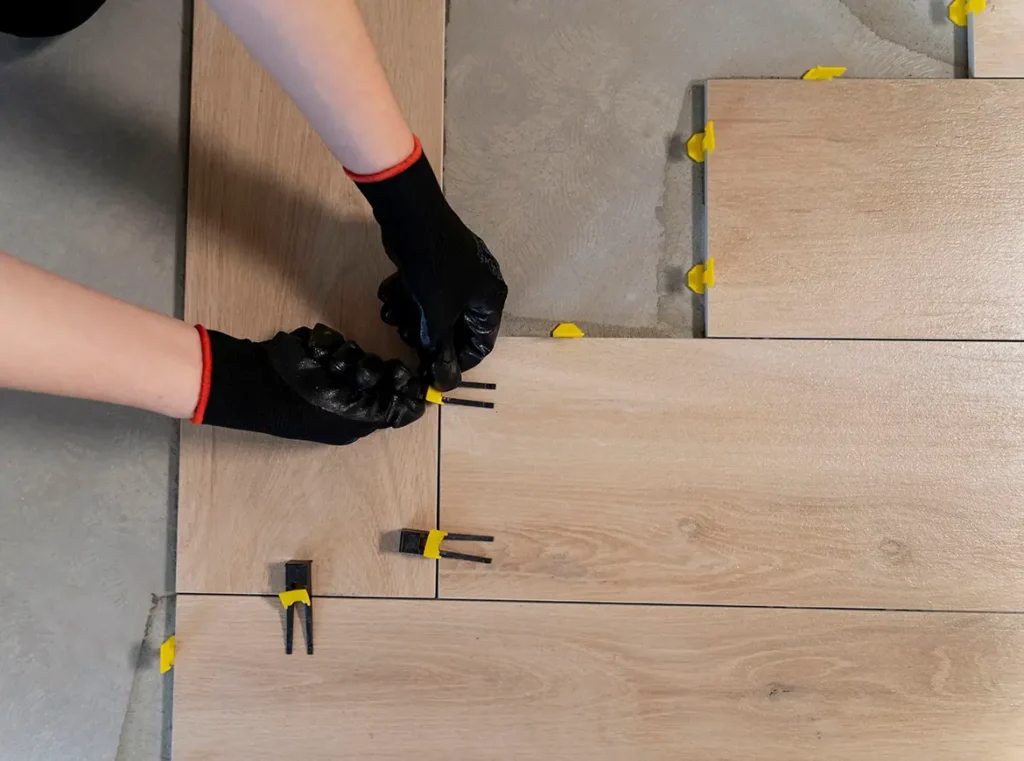 instalacion-de-tarima-flotante-detalle-acabados Instalación de tarima flotante detalle acabados