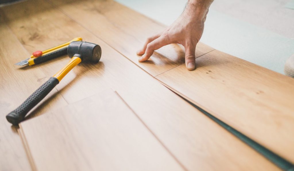 precio-presupuesto-para-instalacion-de-tarima-flotante-en-coslada precio presupuesto para instalación de tarima flotante en coslada